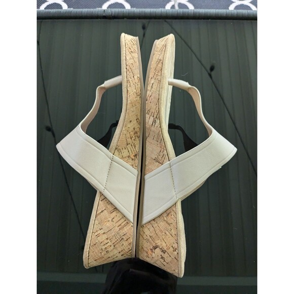 Market & Spruce Sandals Womens sz 10 Thong Cork Wedge Nude Buckle Comfort Casual - Picture 9 of 9